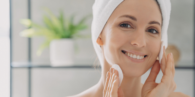 Los tónicos: para una limpieza facial diaria saludable. 