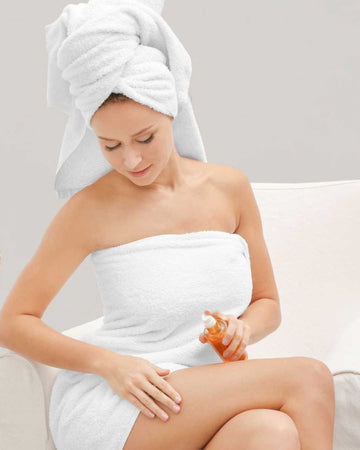 Aceite corporal natural: todo lo que necesitas saber sobre el producto que transforma tu piel en verano