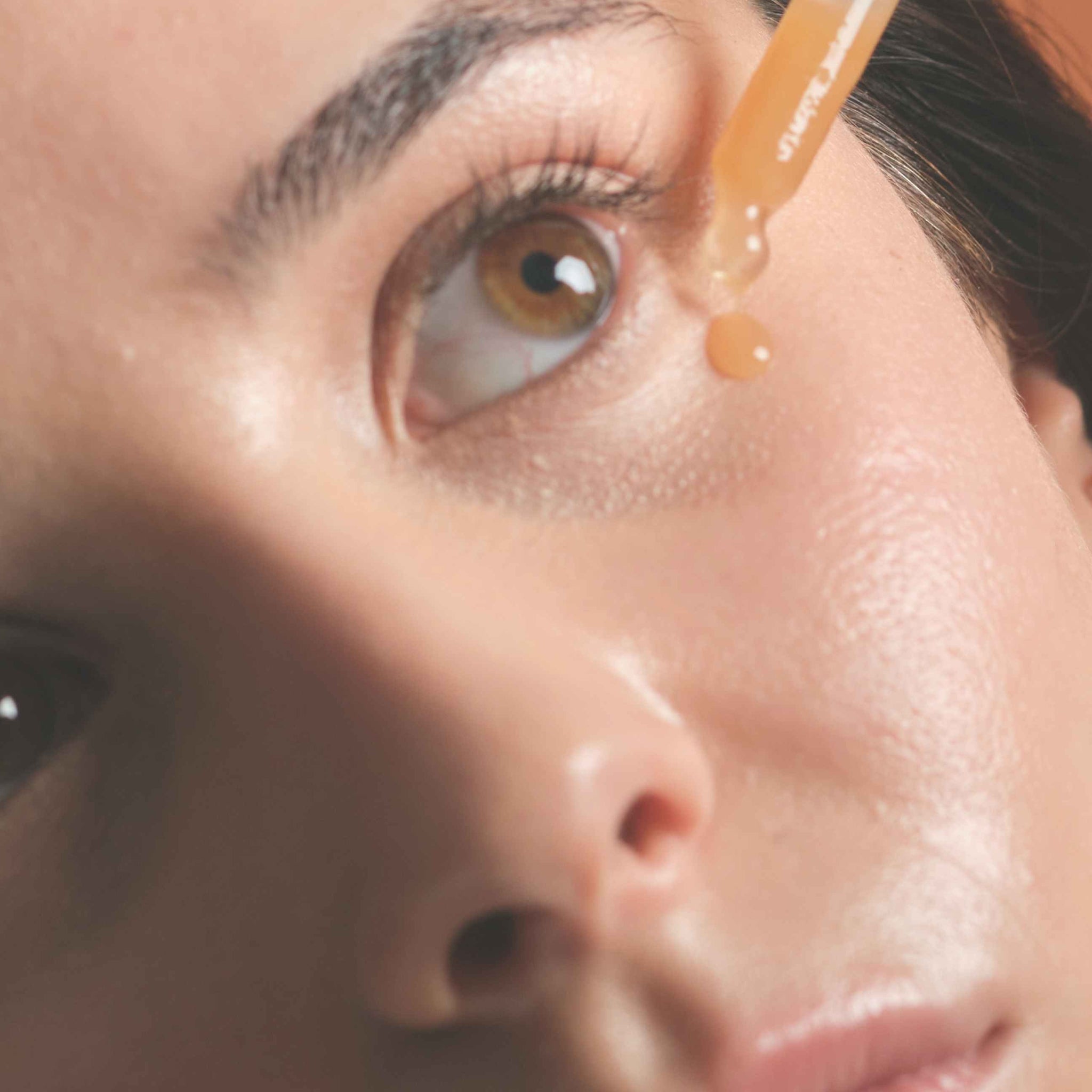 El contorno de ojos que realza tu mirada en 15 días