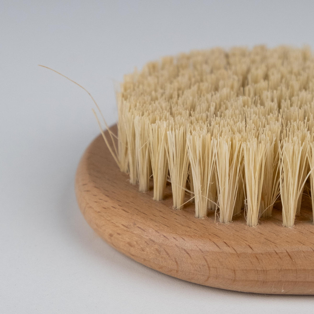 IMPERFECTOS Cepillo de Madera Exfoliante Bath Brush