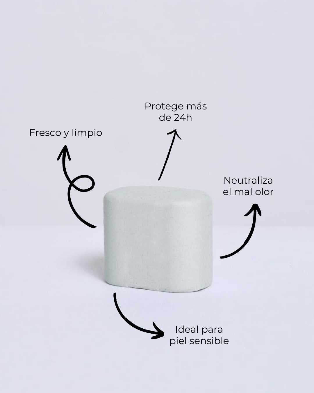 Desodorante sólido Silver Sea que protege más de 24 horas, neutraliza el mal olor y mantiene la piel fresca y limpia. Desodorante natural sin aluminio, sin tóxicos.