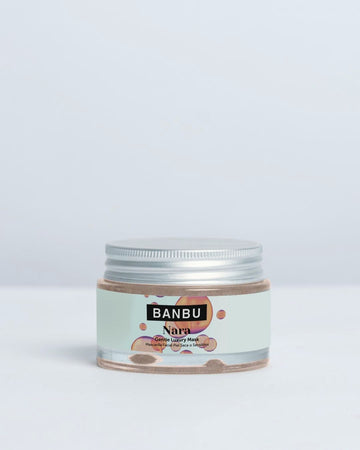 Mascarilla facial natural, hidratante y calmante en su packaging.