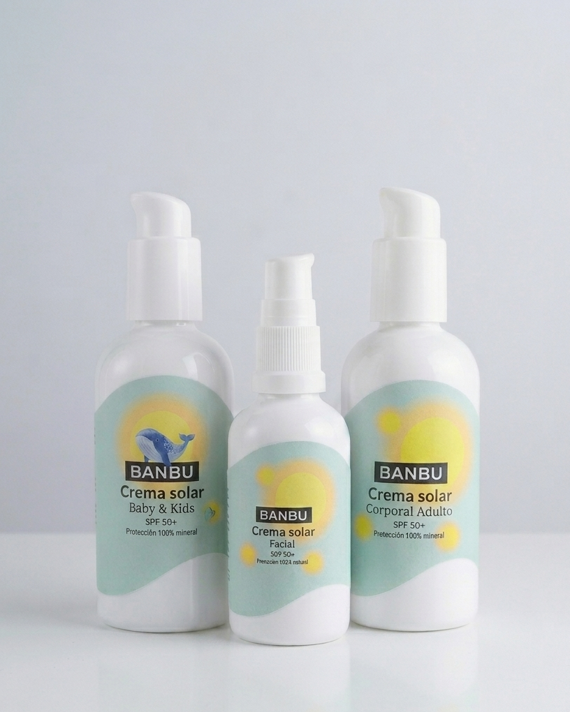 Pack de tres cremas solares a elegir entre niño, facial y corporal.