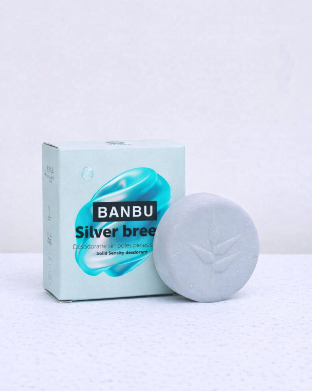 Refill Desodorante en crema natural de Banbu sin perfume para pieles sensibles en su packaging